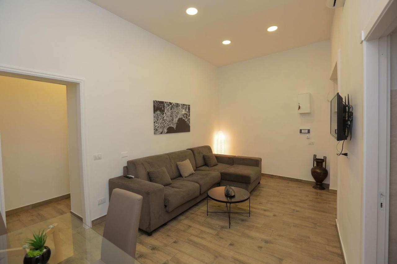 Plateia Apartment Napoli Bagian luar foto