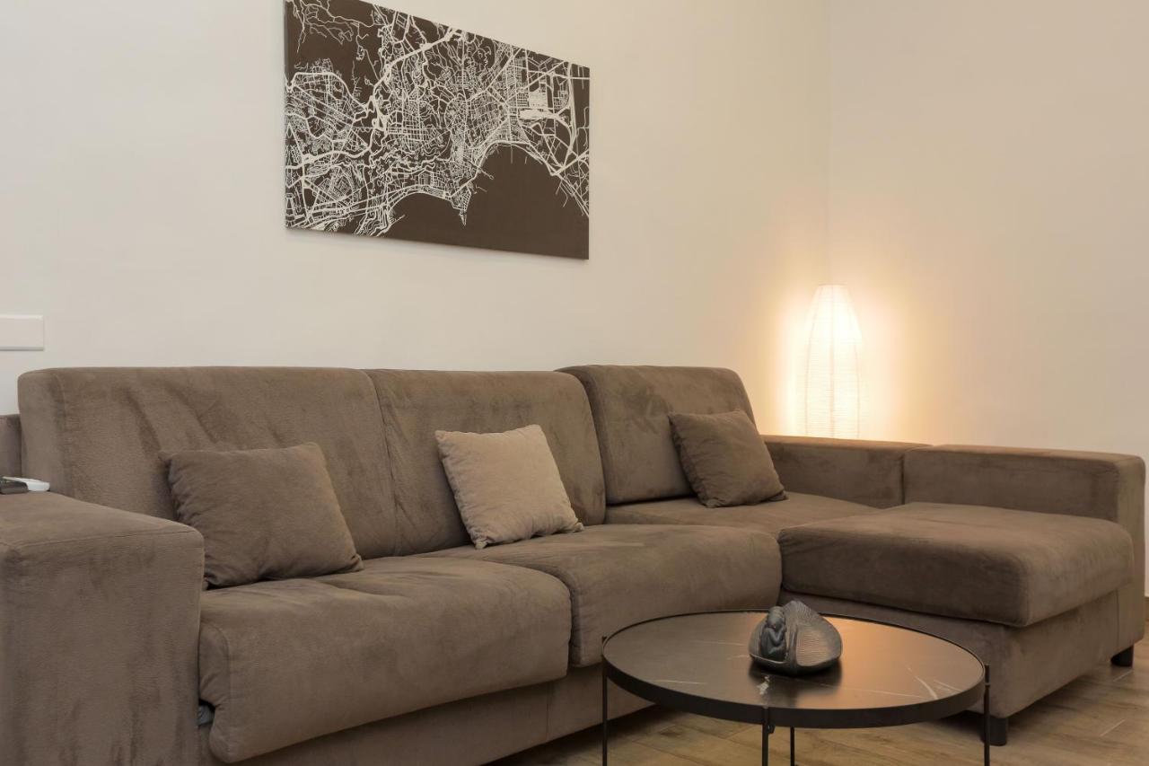Plateia Apartment Napoli Bagian luar foto