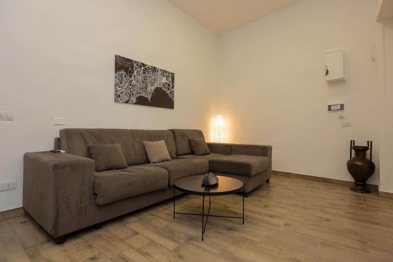 Plateia Apartment Napoli Bagian luar foto