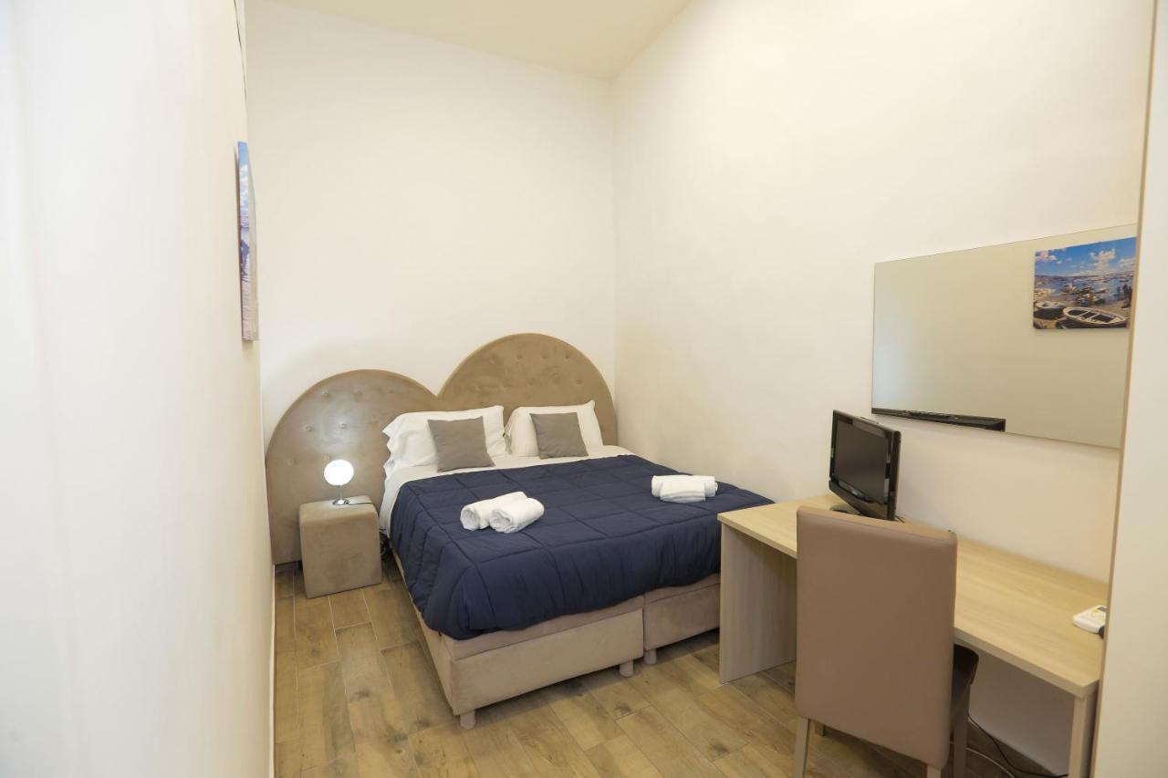 Plateia Apartment Napoli Bagian luar foto