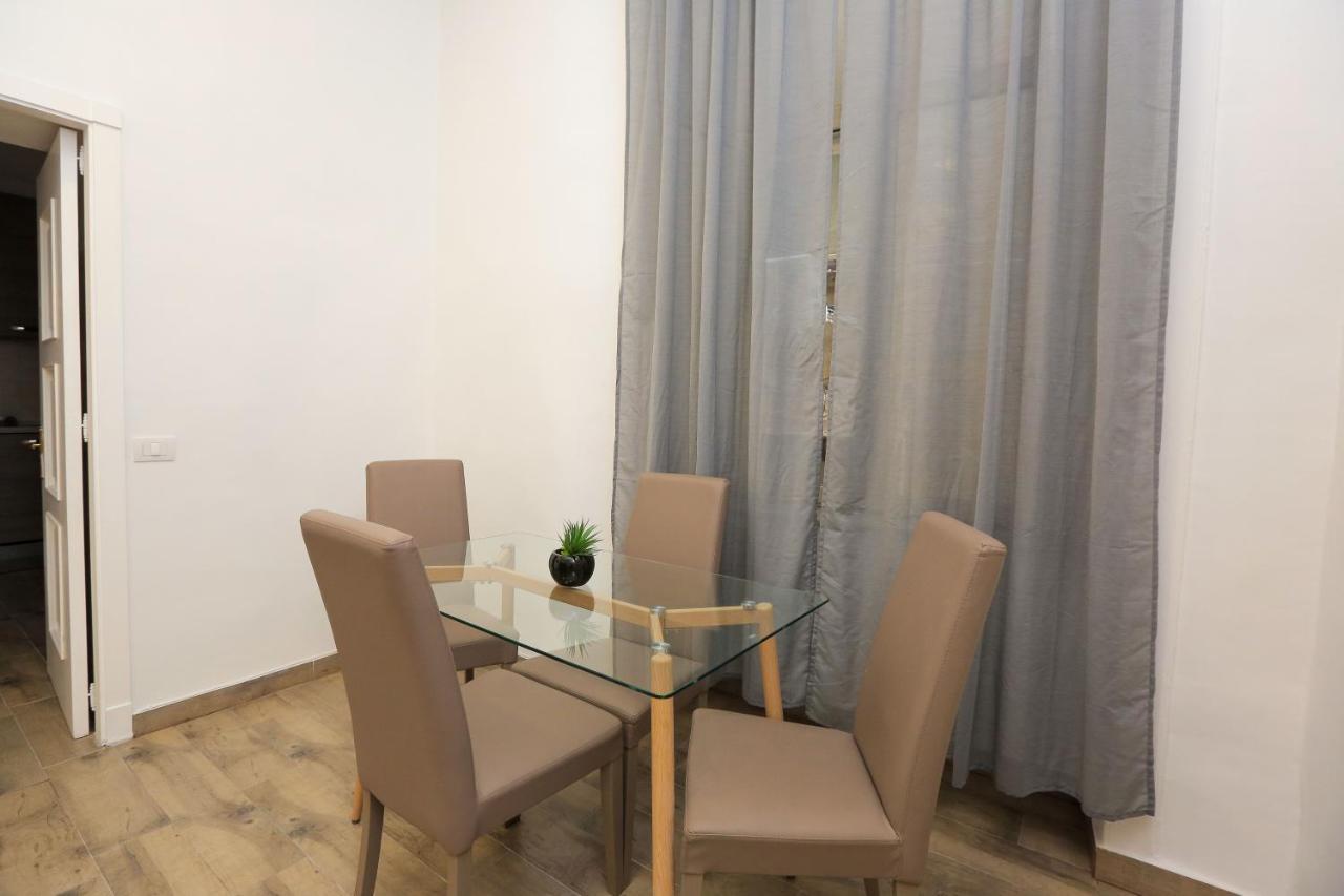Plateia Apartment Napoli Bagian luar foto